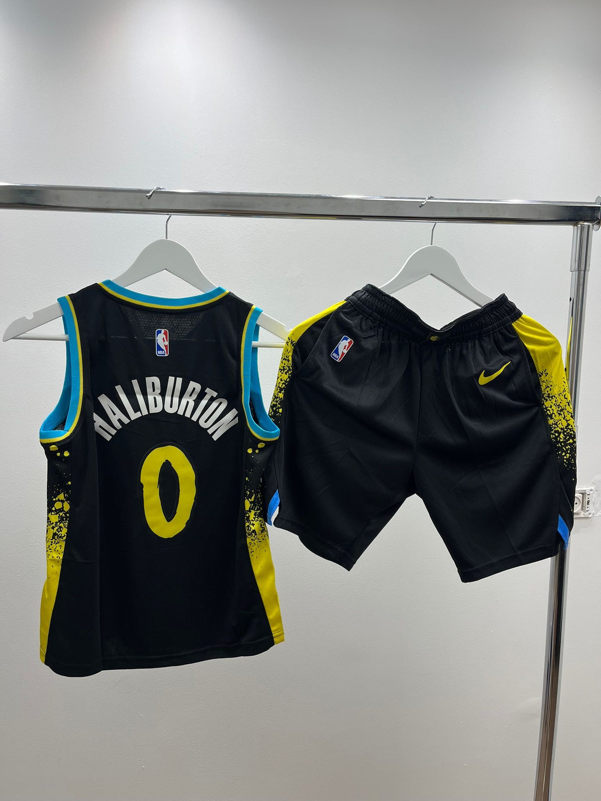 חליפת NBA ילדים אינדיאנה שחור - טייריס הליברטון